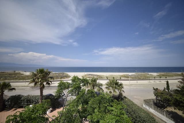 Royal Triple Room, Sea View