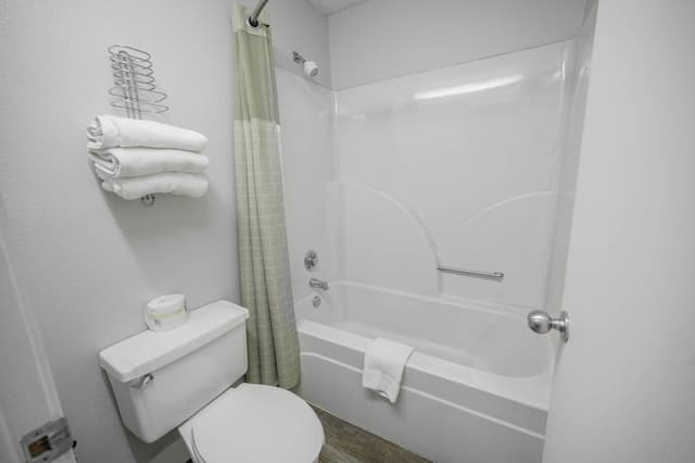 Standard Double Room, 2 Queen Beds
