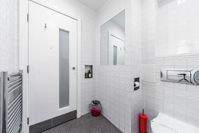 Classic Triple Room, Ensuite