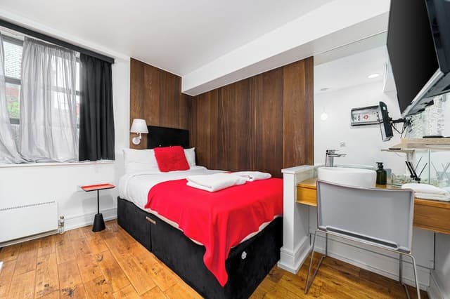 Classic Double Room, Ensuite