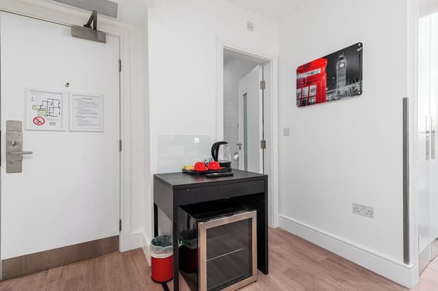 Luxury Double Room, Ensuite, City View (Executive King Room)