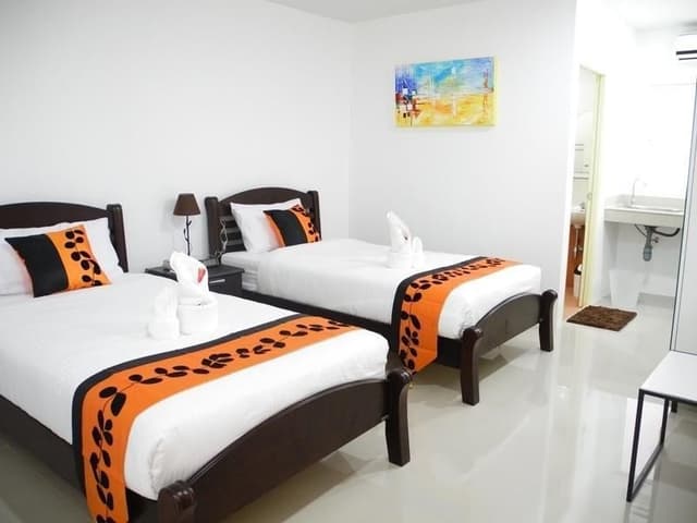 Standard Twin Room
