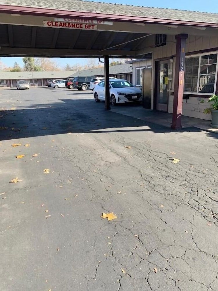 Villa Court Inn Oroville0