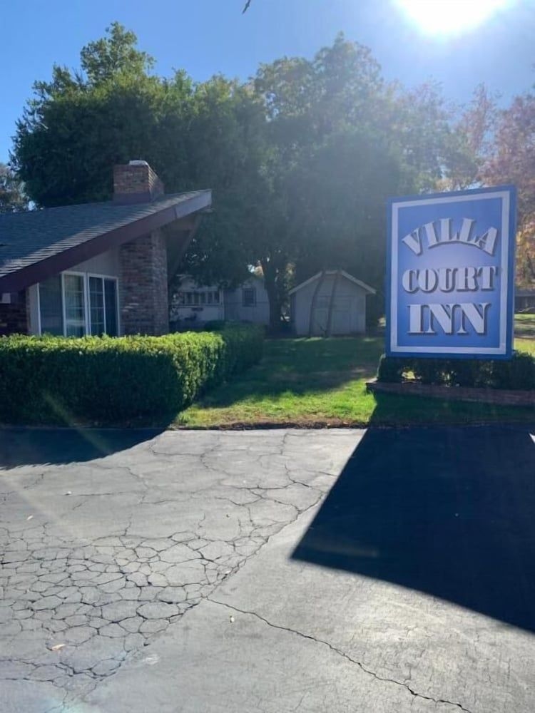 Villa Court Inn Oroville3