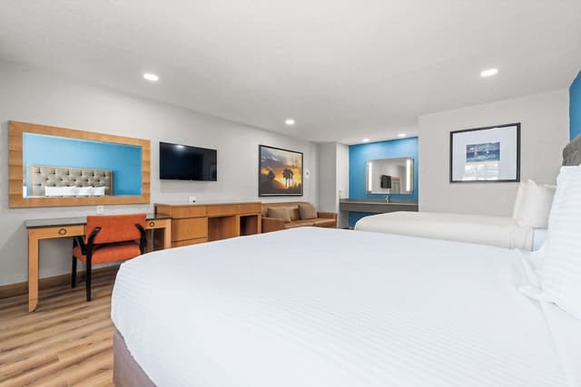 Standard Room, 2 Queen Beds, Non Smoking