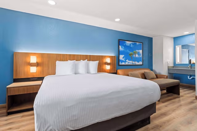 Standard Room, 1 King Bed, Non Smoking