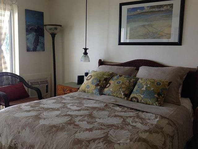 House, 1 Queen Bed (Kona Magic Sands 313)