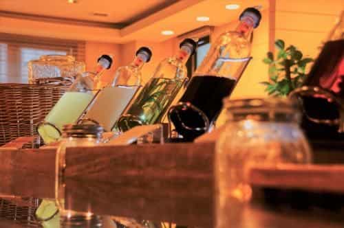 ซูเปอร์ โฮเต็ล นัมบะ นิปปมบะชิ ซูเปอร์ โฮเต็ล นัมบะ นิปปมบะชิ
