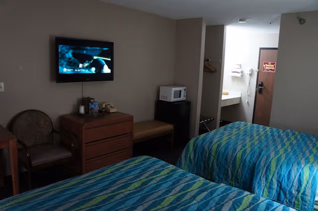 2 Double Beds Non-Smoking