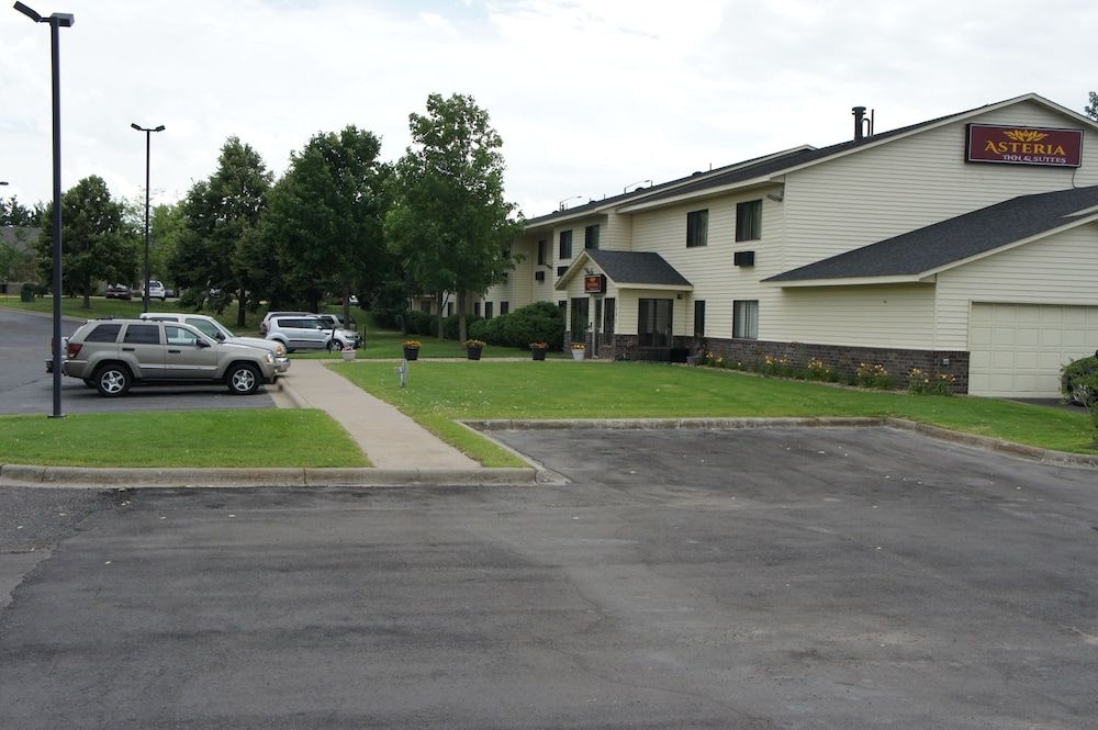 Asteria Inn and Suites4
