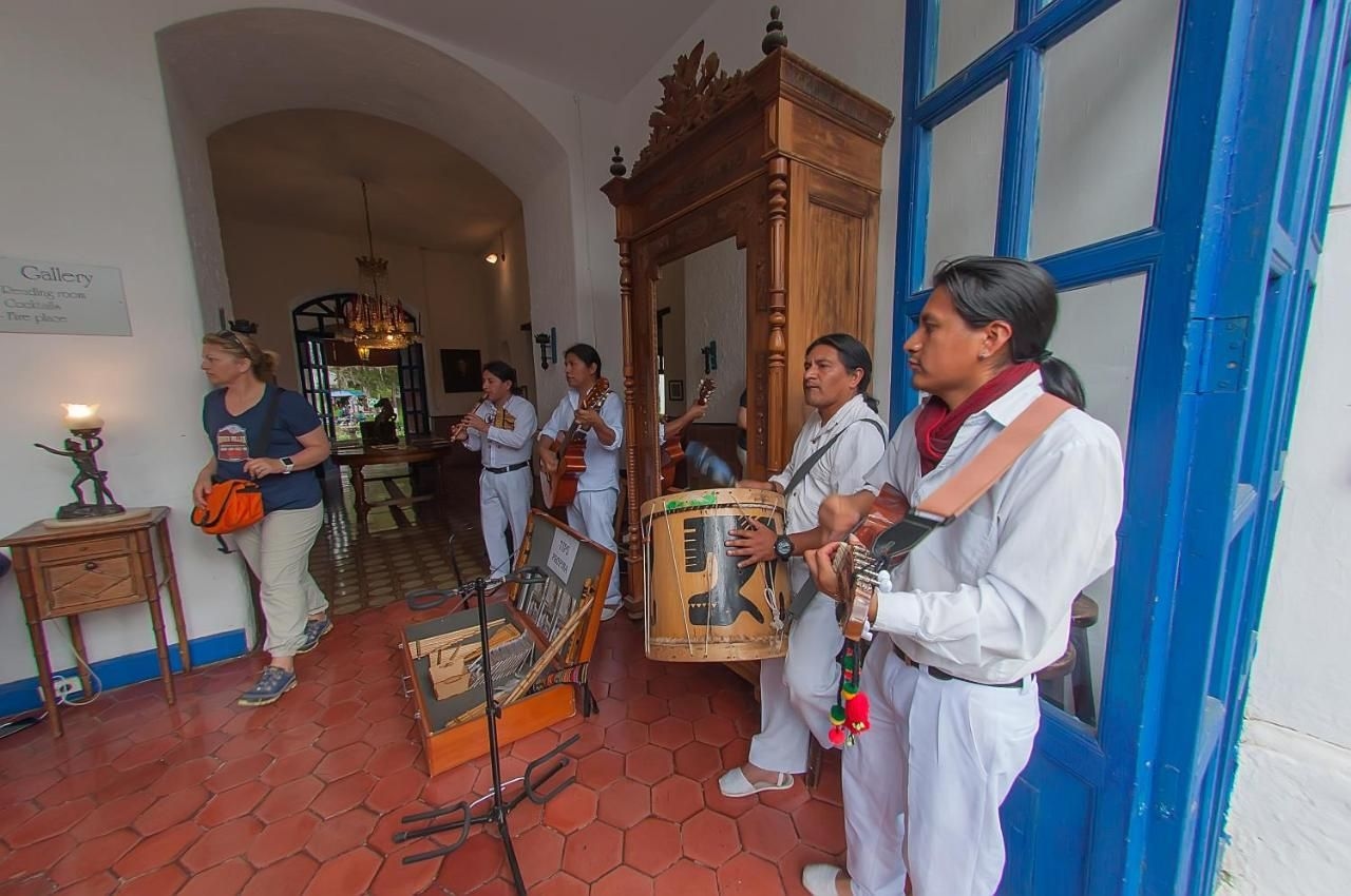 Hosteria Hacienda Pinsaqui3