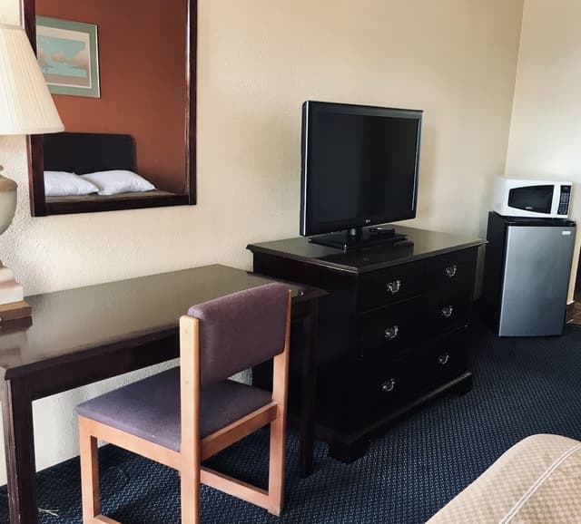 Double Room, 2 Queen Beds, Smoking