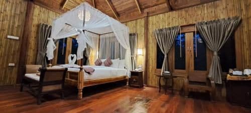 Grand Deluxe Double Room with Air Conditioning