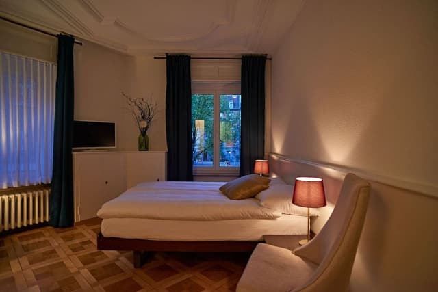 Twin Room, Shared Bathroom (incl. City Tax)
