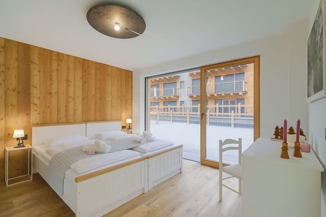 Family Apartment, Multiple Bedrooms, 2 Bathrooms, Mountainside (Edelweiss)