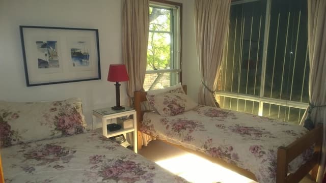 Garden Room with ensuite bathroom