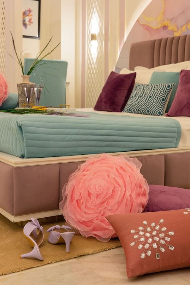 Lavender Theme Neo modern Room with Purple designer Bed & Extra Day bed