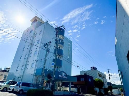 โคจิม่า พูชิ โฮเต็ล (Kojima Puchi Hotel)0