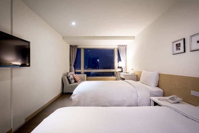 River View Twin Room