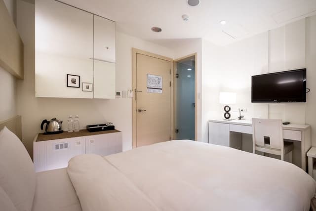 Superior Double Room, No Windows