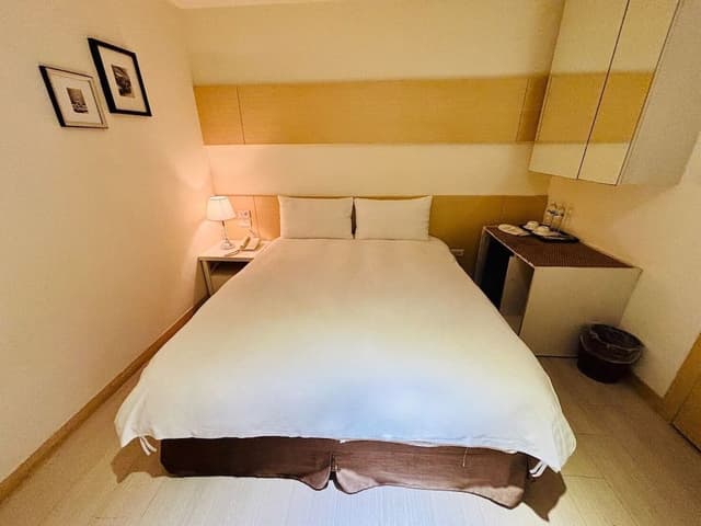 Superior Double Room, No Windows