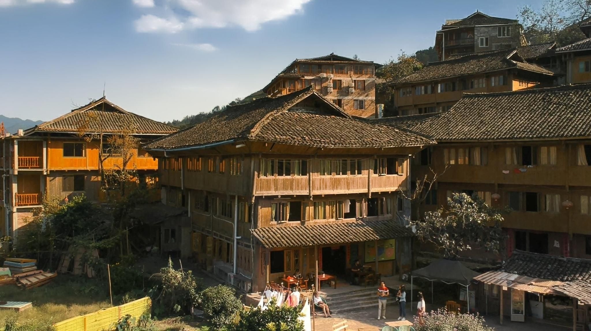 ดราก้อนส์ เด็น โฮสเทล อิน ไรซ์เทอเรซ (Dragon's Den Hostel in Rice Terraces)0