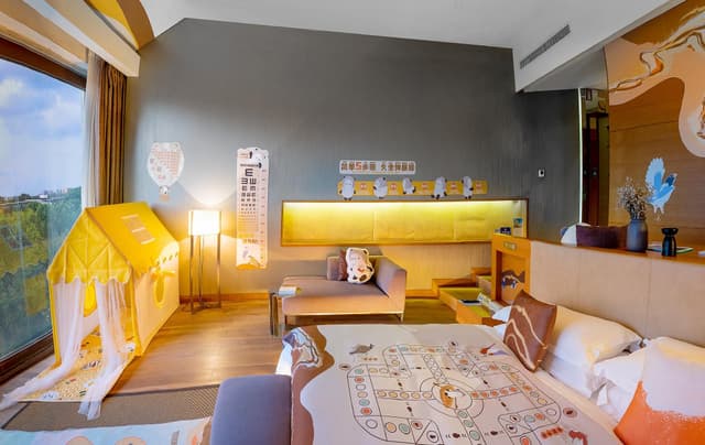 Rezen - Grand Premium 1 Bed Family Kids Room