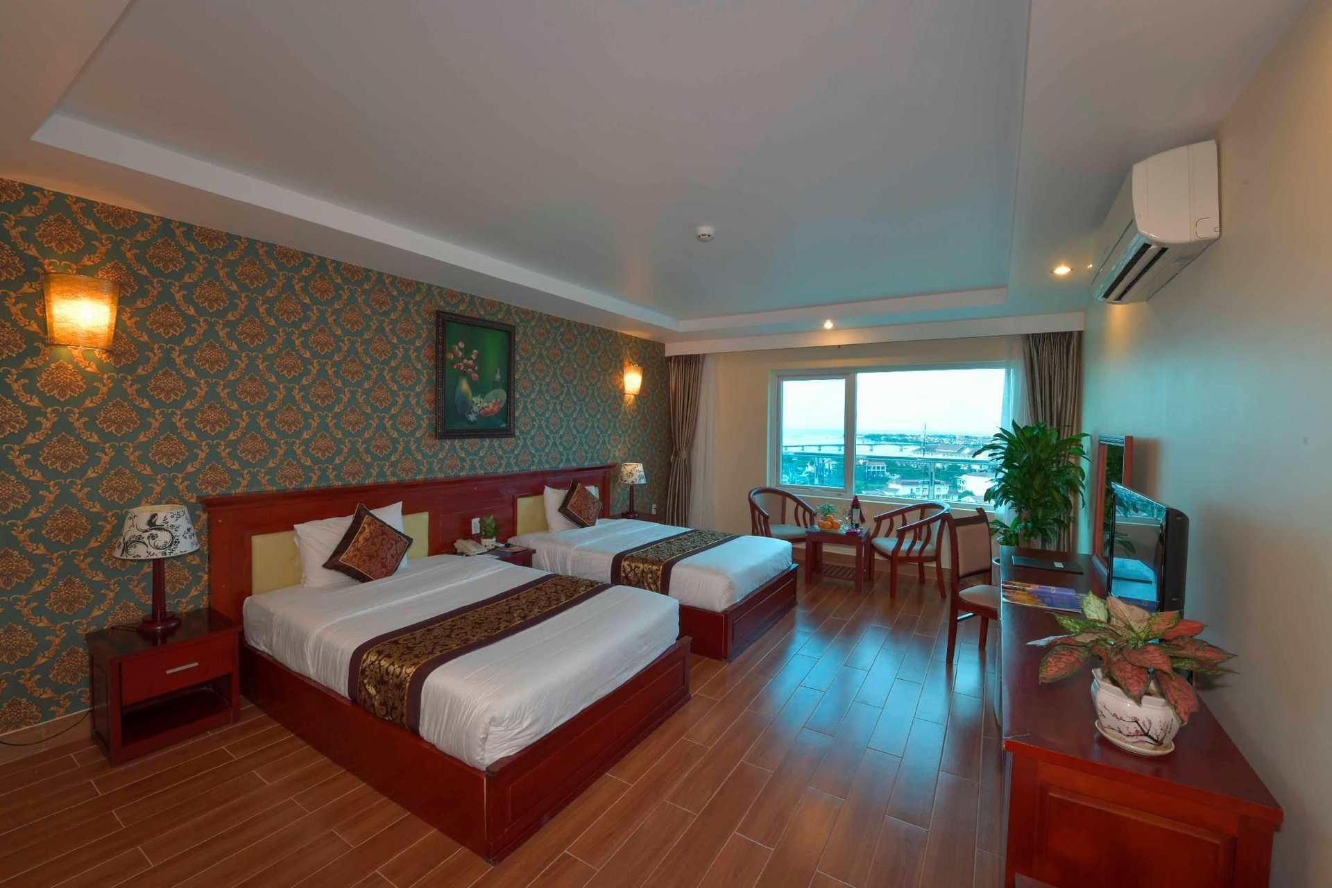 โรงแรมทาน บินห์ (Tan Binh Hotel)1