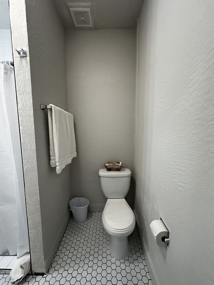 9 Arizona Motor Hotel1