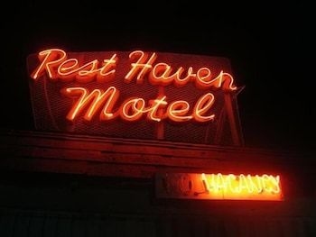 Rest Haven Motel3