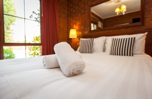 Standard Room, Non Smoking, Balcony (QUEEN ROOM)