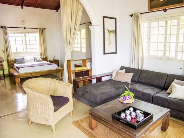 Room, Sea View