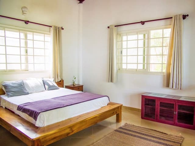 Room, Sea View