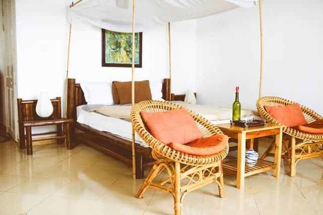 Room, Sea View