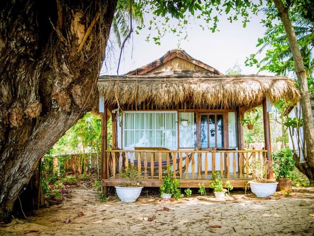 Room, Beachfront