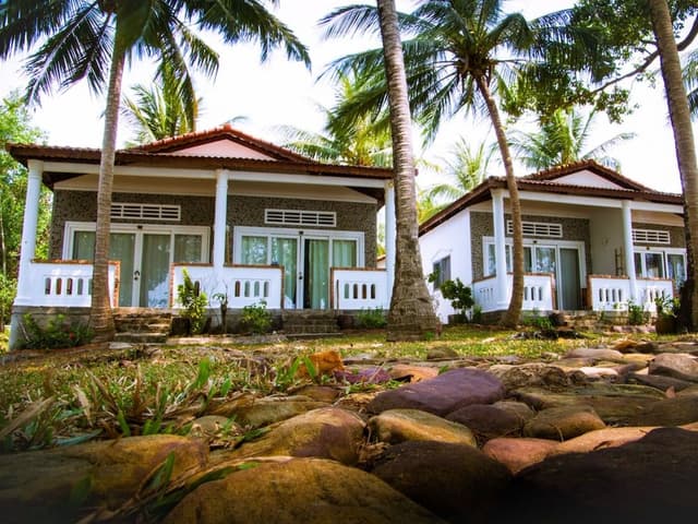 Room, Sea View