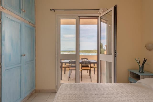 One-Bedroom Apartment with sea View