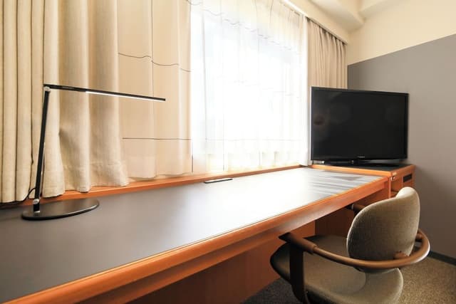 Single Room, Non Smoking (140cm Bed x1, 1 child aged 12 or under stay free, No Extra Bed)