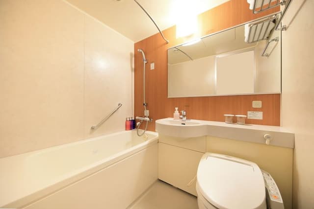 Single Room, Non Smoking (140cm Bed x1, 1 child aged 12 or under stay free, No Extra Bed)
