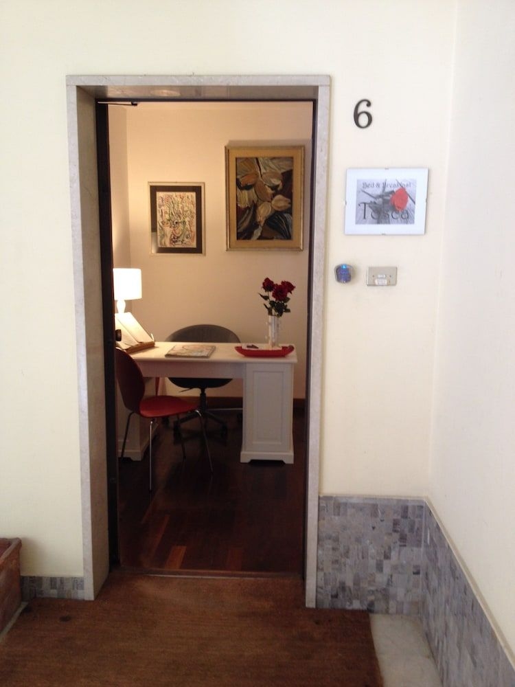 B&B Tosca2