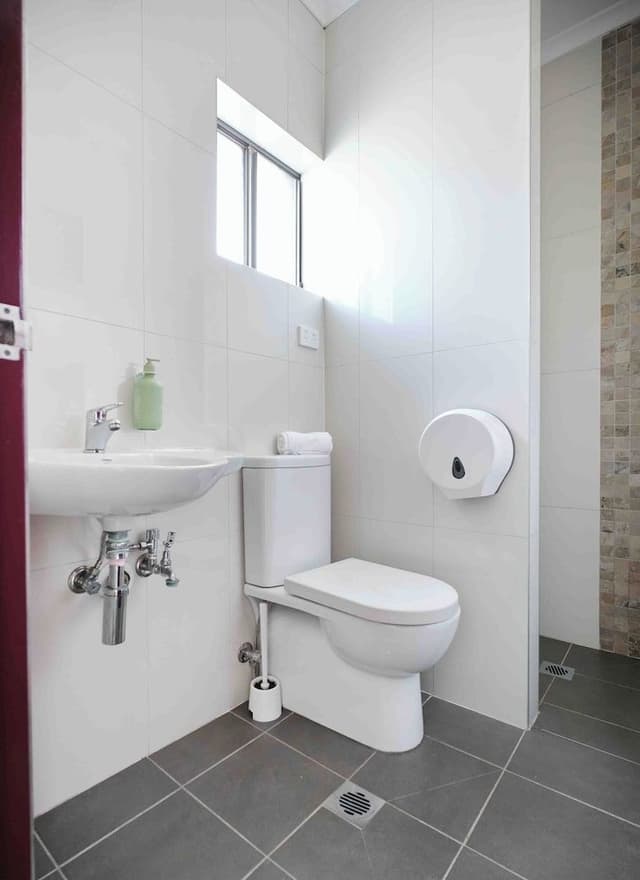 Private Queen Ensuite Room