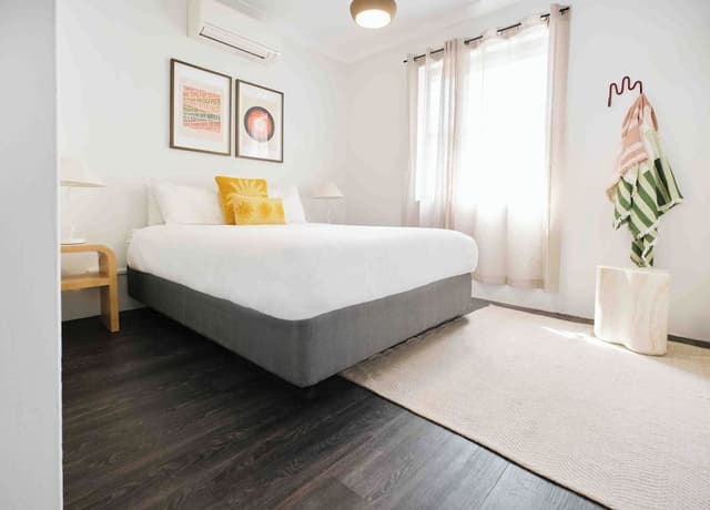 Private Queen Ensuite Room