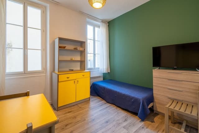Apartment (3 Adults)