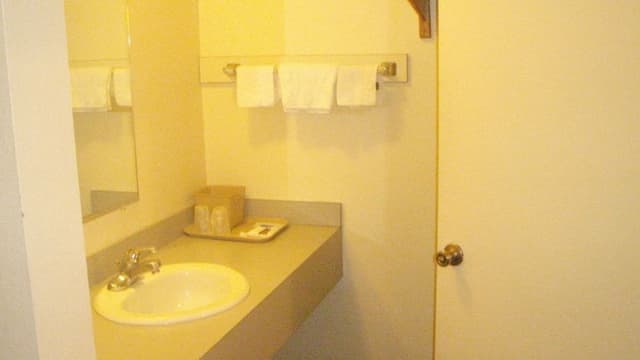 Standard Room, 1 King Bed, Smoking