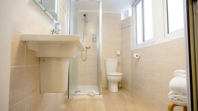 Family Room, Private Bathroom