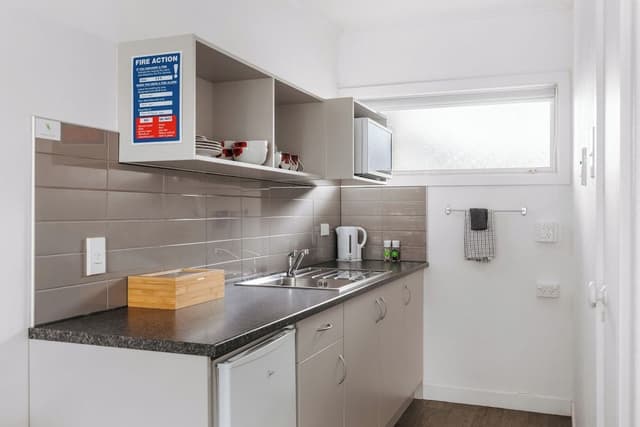 One Bedroom Apartment (with Aircon)