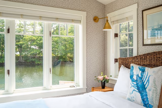 Cottage (The Gull)