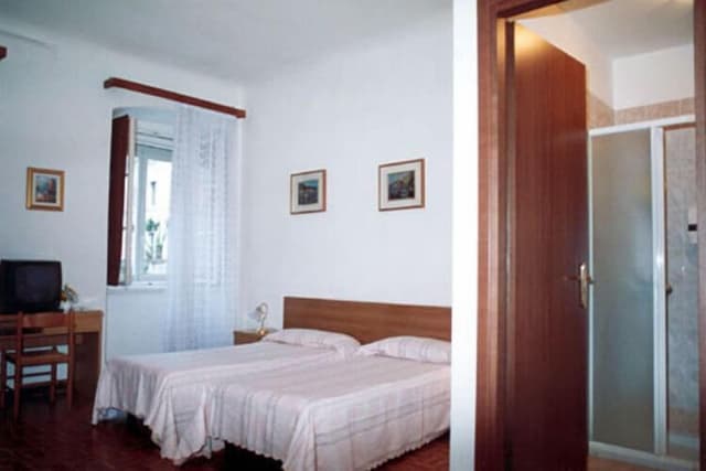Double or Twin Room, Private Bathroom