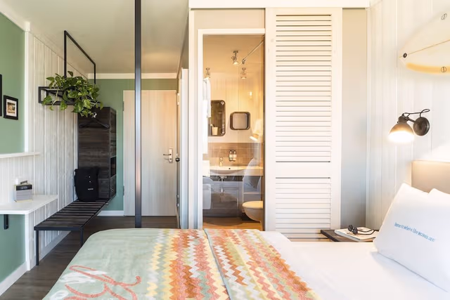 Signature Double Room, 1 Queen Bed (Beach)