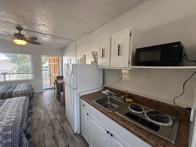 Room, 2 Double Beds, Kitchenette